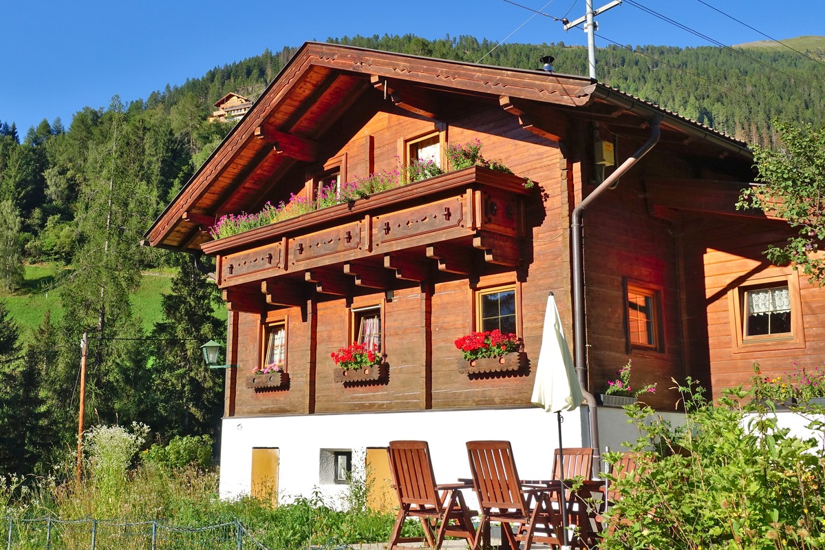 Chalet im Hochsommer
