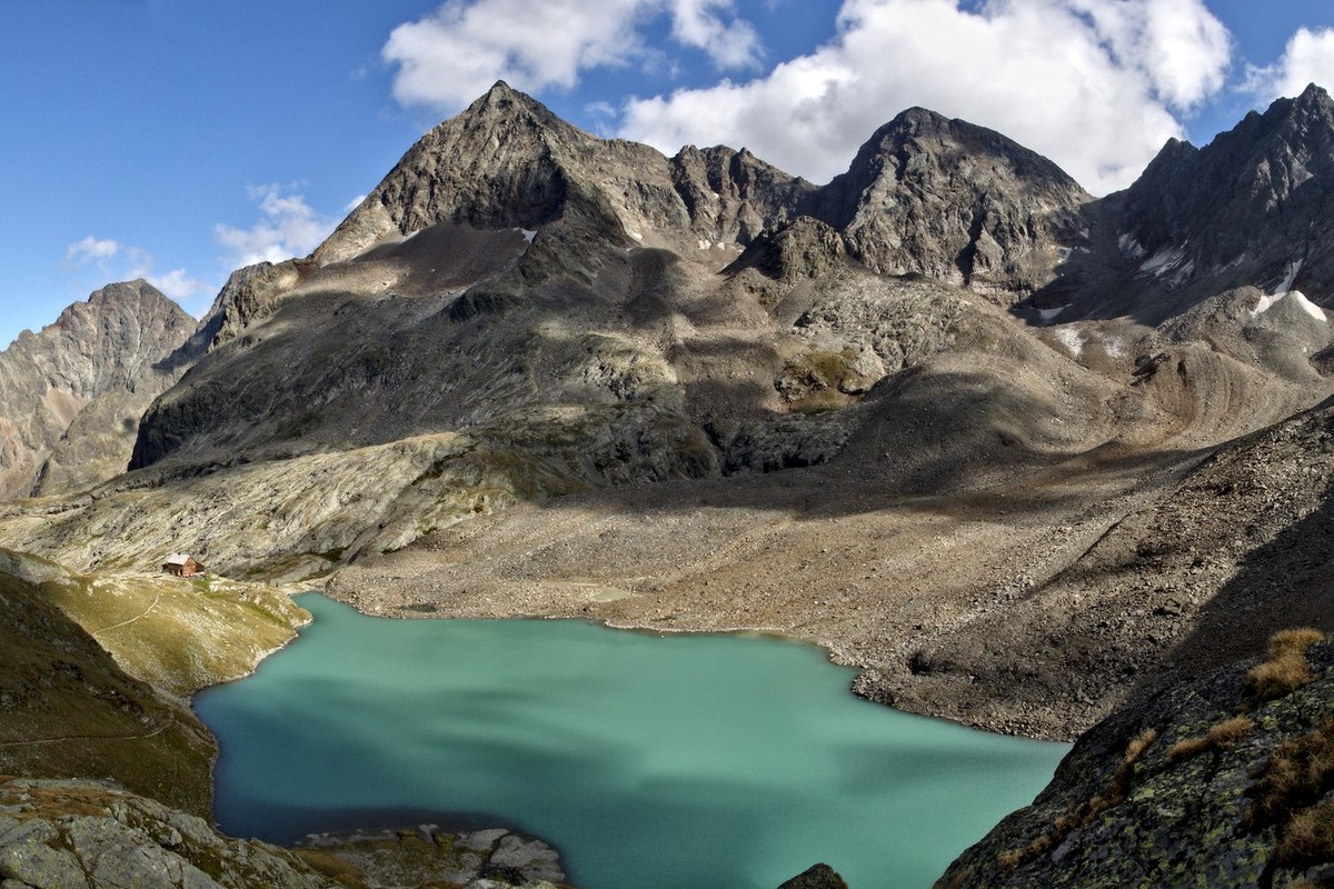 Die Adolf-Nossberger-Hütte (2.488 m) im Schober-Massiv - sportliche Tagestour von uns | © RRady CC BY-SA 3.0 Die Adolf-Nossberger-Hütte (2.488 m) im Schober-Massiv - sportliche Tagestour von uns | © RRady CC BY-SA 3.0