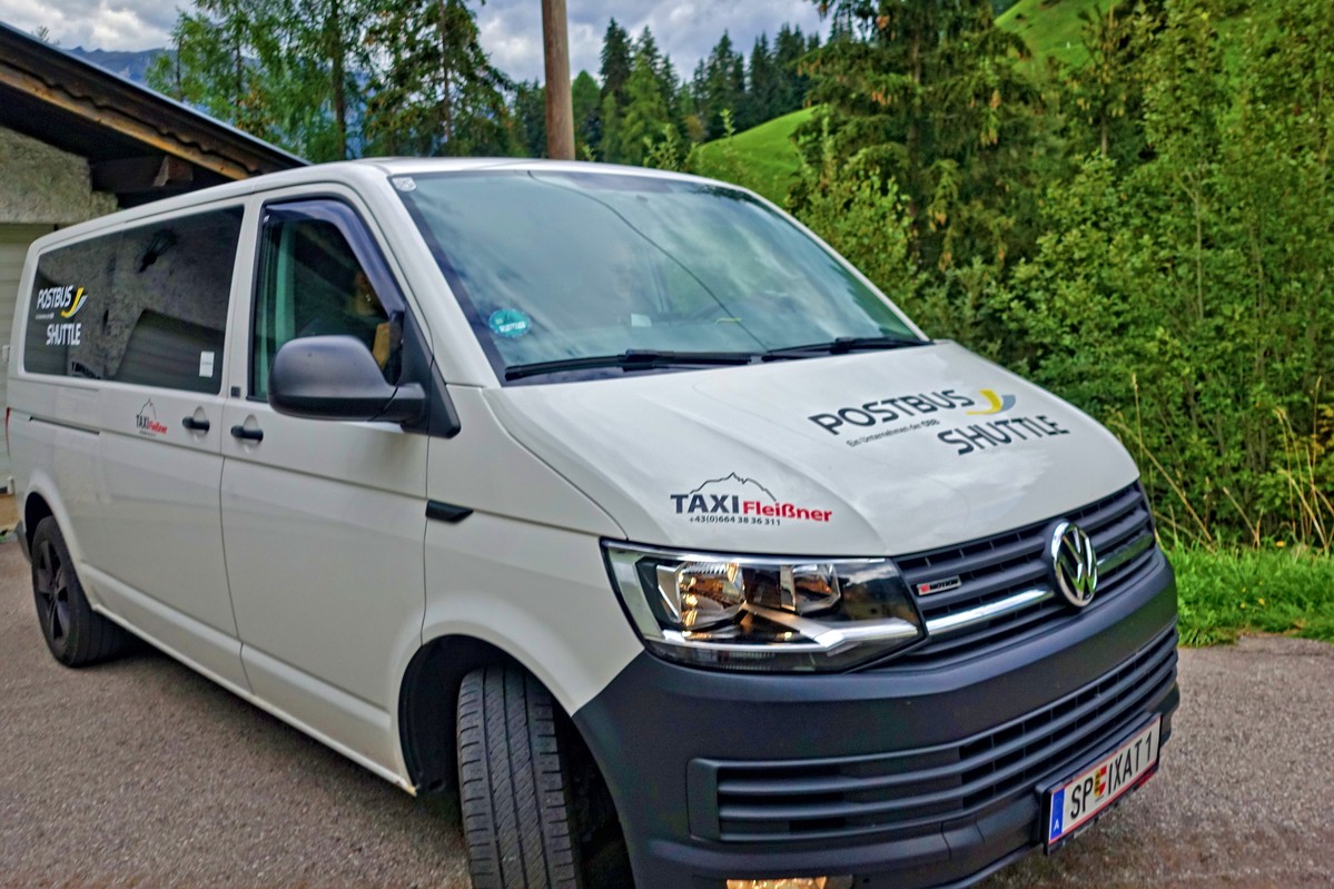 Der Postbus-Shuttle bringt Dich und Dein Gepäck direkt bis zu unserem Berghaus | © Almchalet Goldbergleiten