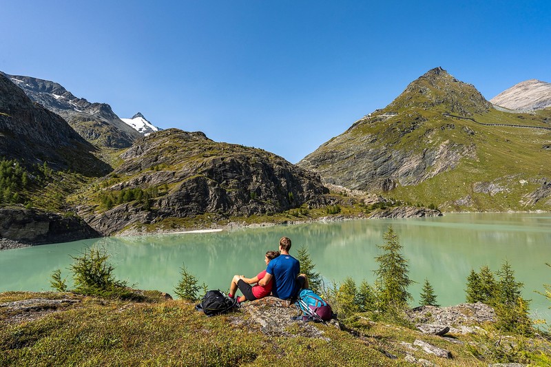 Numerous mountain lakes offer space for refreshment and rest